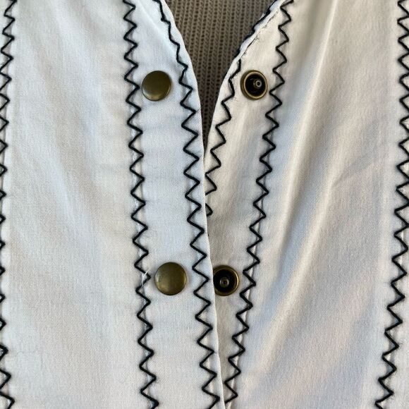 Josephine Chaus Sleeveless Snap Down Shirt Size 10 EUC - Picture 3 of 6